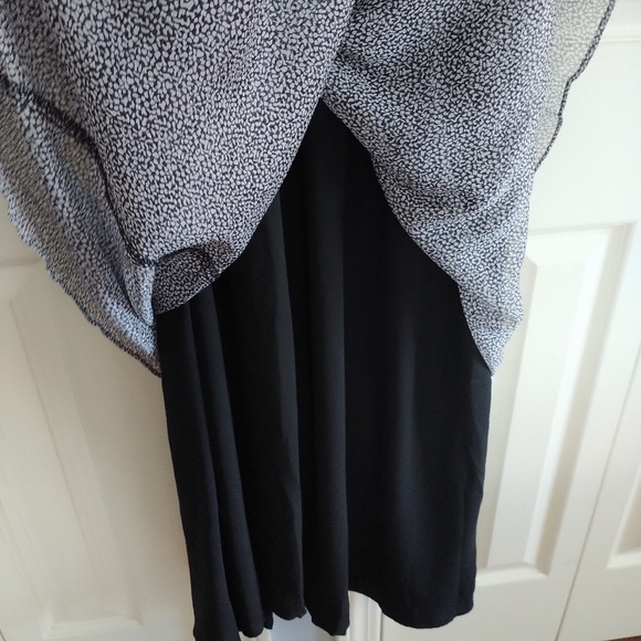 Chaus Long Sleeve Smocked Waist Black White Dress Plus Size 3X - Picture 6 of 13